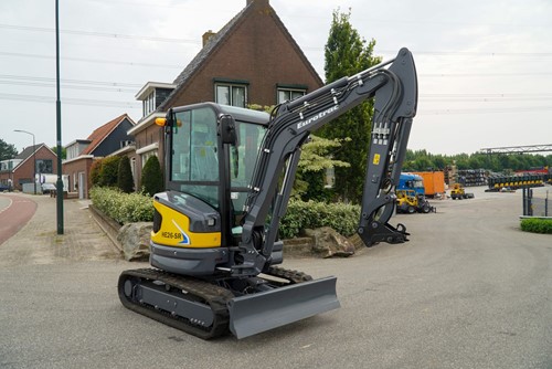 Eurotrac HE26-SR Graafmachine